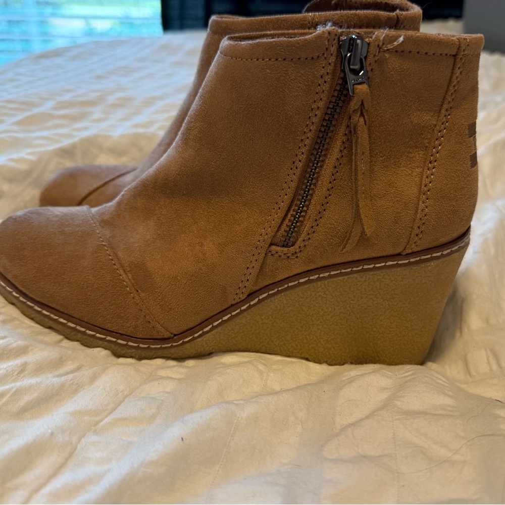 Toms Brown Wedge Ankle Boots